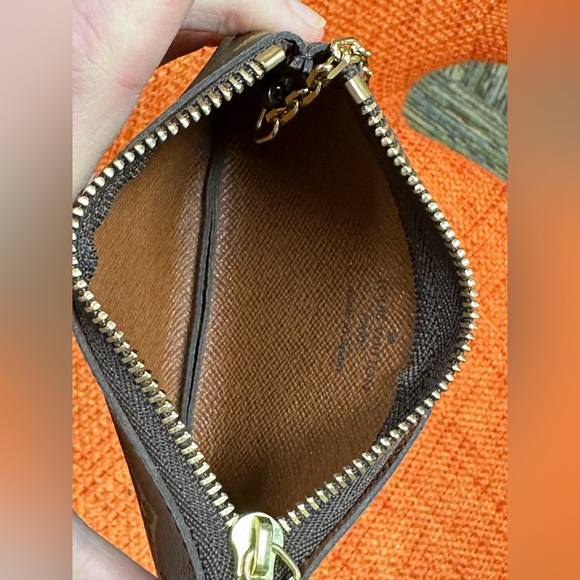 WOW POSHMARK - Authentic Louis Vuitton Monogram Canvas Wallet - Picture 16 of 16